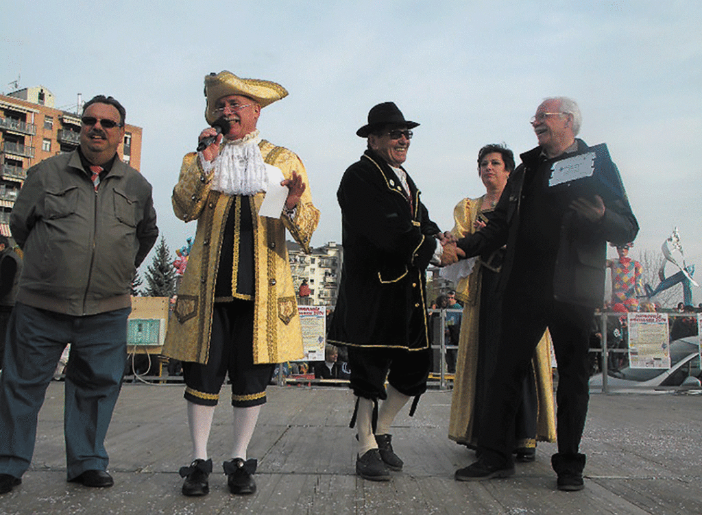 Carnevale. Il carro dei Baloss ha vinto a Orbassano