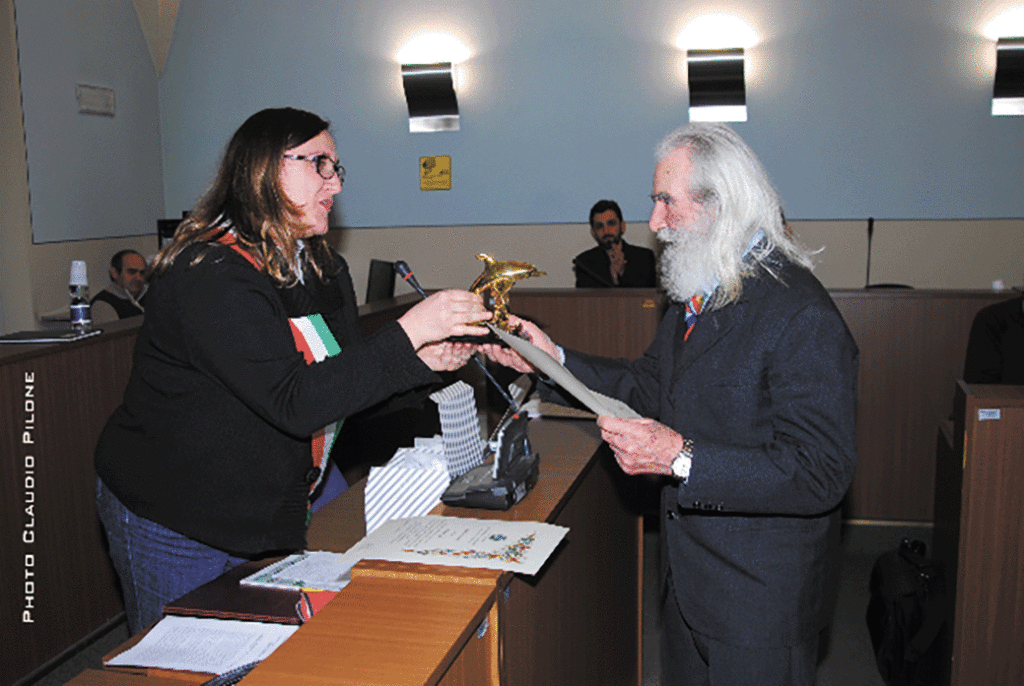 Carmagnola. Consegnato il Delfino d’Oro a Gustin e Mai