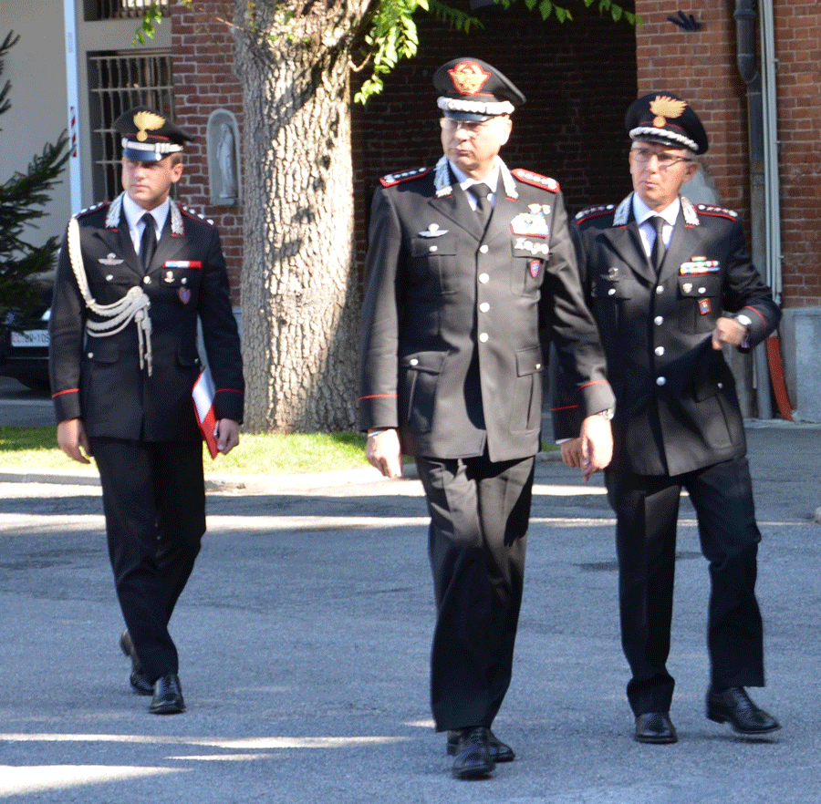 Carabinieri. Il Generale di Corpo d’Armata Coppola in visita a Cuneo
