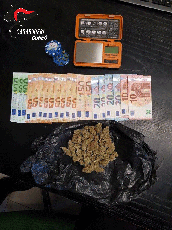 Controlli antidroga, arrestato uomo di 44 anni del saluzzese