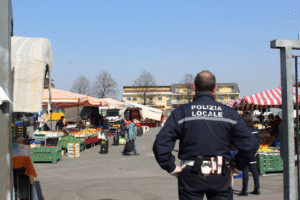 mercato-piazza-italia-lapancalera