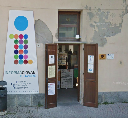 Carmagnola, l’Informagiovani ha una nuova sede nel Palazzo Comunale