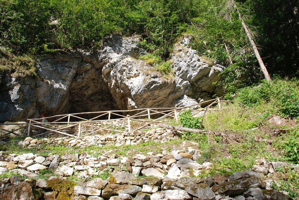 La grotta di Rio Martino a Crissolo riapre con visite guidate