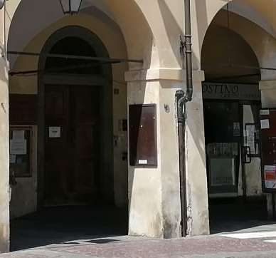 la biblitoeca di carmagnola