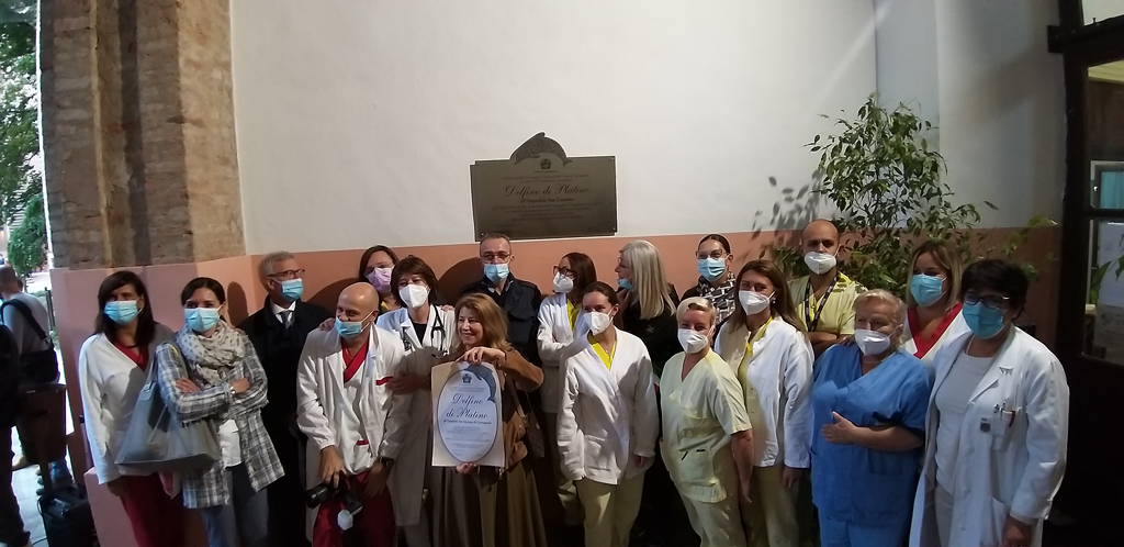 Assegnato al personale sanitario del San Lorenzo il Delfino di Platino