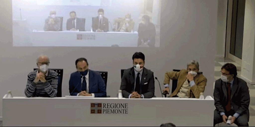 Conferenza-stampa-vaccini