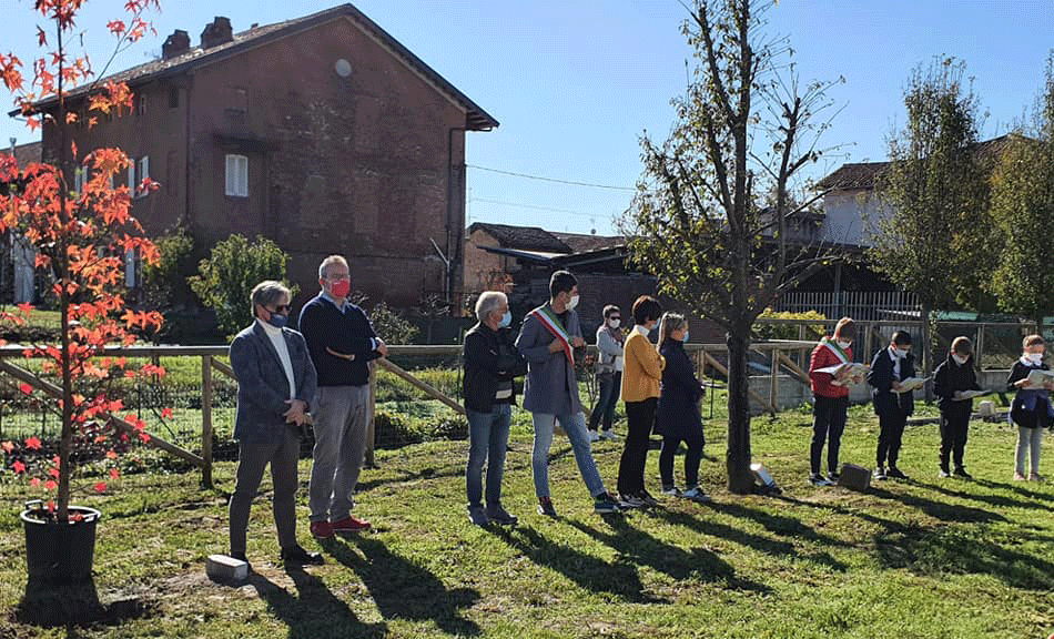 Torre San Giorgio, i bambini delle scuole alla Festa dell’Albero