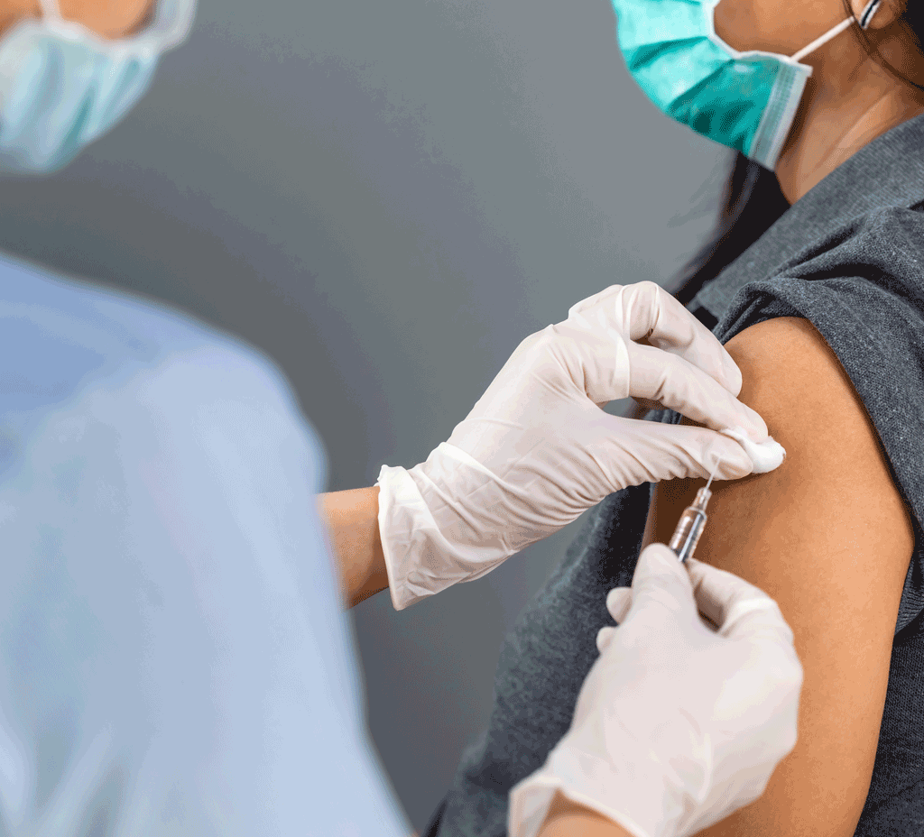 Prime 700 dosi di vaccino contro il Covid-19 a fine mese in Piemonte