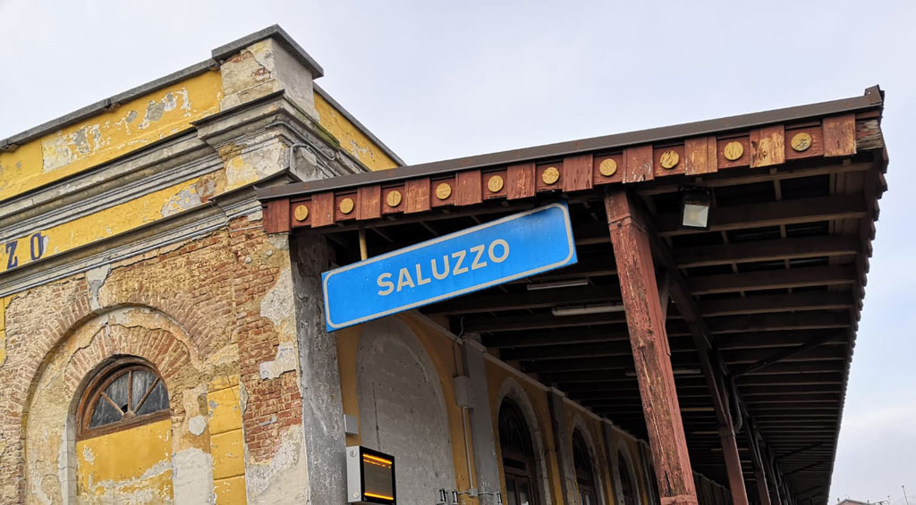 Mezzi innovativi al posto dei treni sulla tratta soppressa Saluzzo-Savigliano