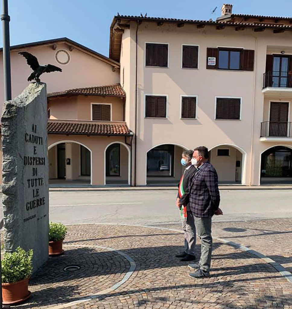 25 aprile, a Pancalieri sindaco e consigliere hanno ricordato i caduti