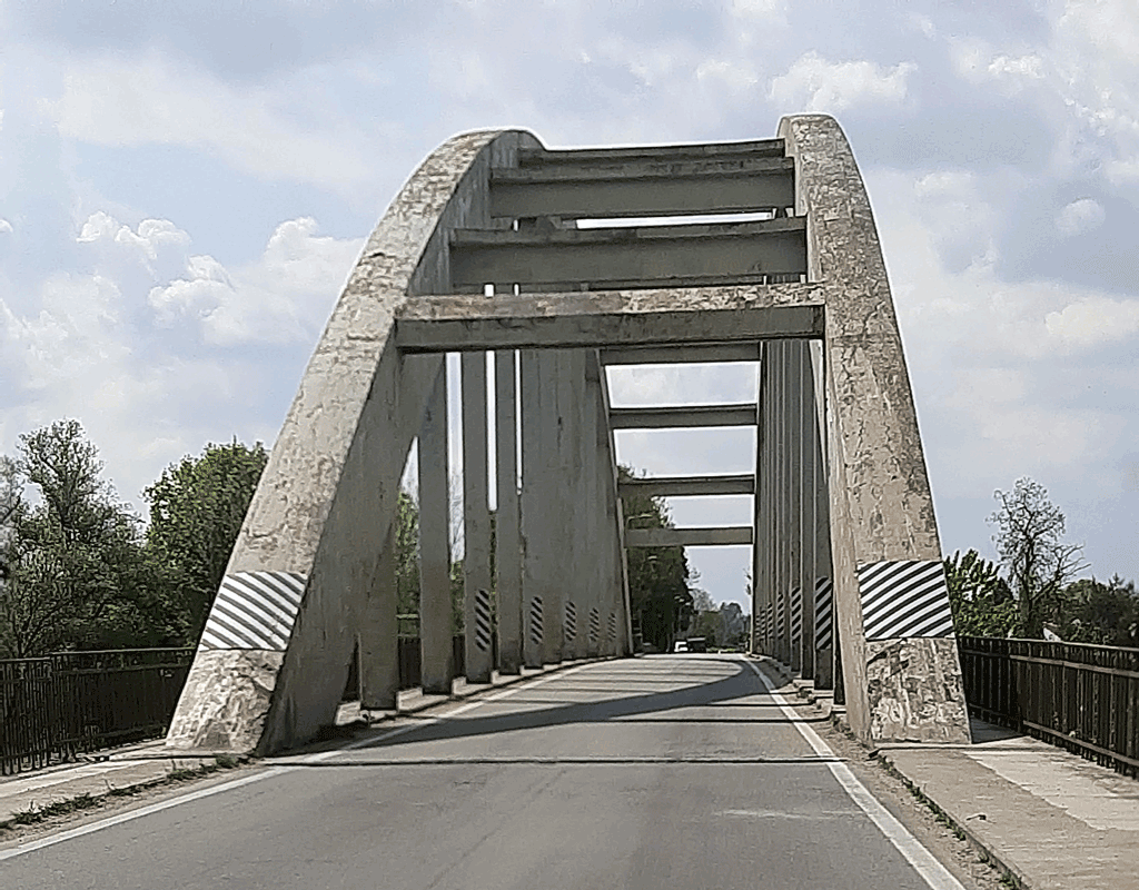 Compie 70 anni il ponte sul Po sulla strada Carignano-Villastellone