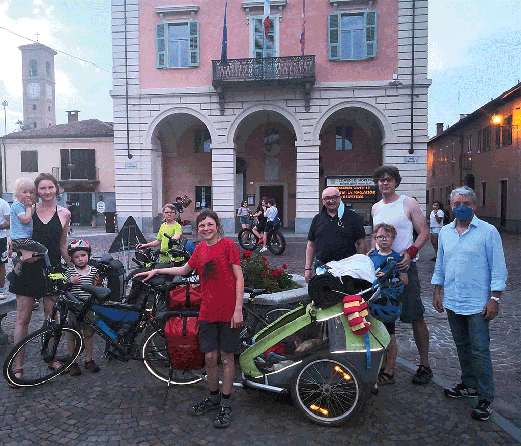 A Moretta la famiglia della Repubblica Ceca che segue il Po in bicicletta