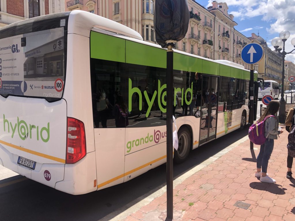 Granda Bus segnala pochi disservizi sul trasporto pubblico con l’entrata in vigore del green pass