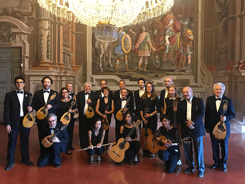 Concerto di mandolini nella chiesa Madonna della Guardia di Torino
