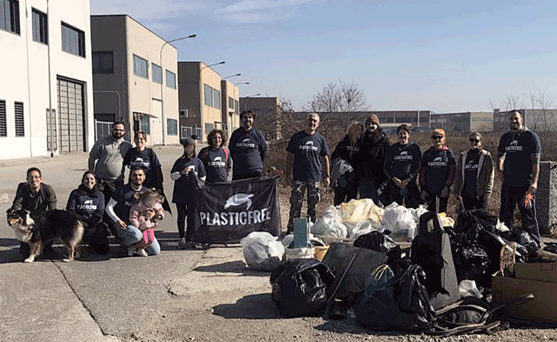 320 chili di rifiuti raccolti dai volontari Plastic Free