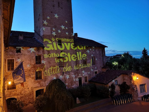 Giovedi-Stelle-castello-carmagnola-talent-show-la-pancalera-giornale