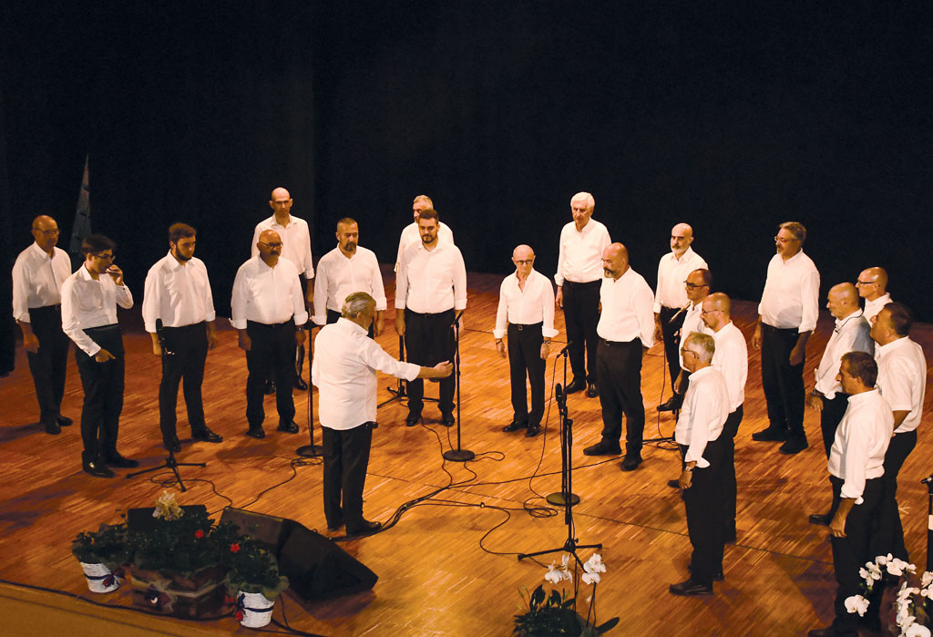 Canti popolari al Concerto di Fine Estate  della Coro Città di Carignano