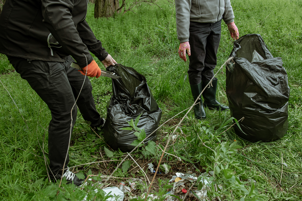 Puliamo il Mondo arriva a Piobesi Torinese con Covar14 e Legambiente