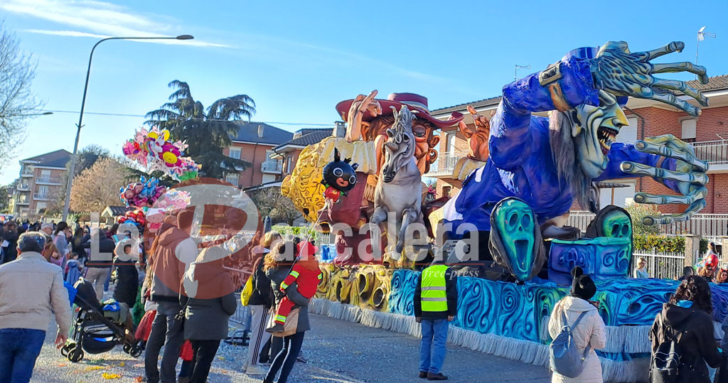 Il carro di Luserna San Giovanni e Cavour ha vinto il “Carnevale delle 2 Province”