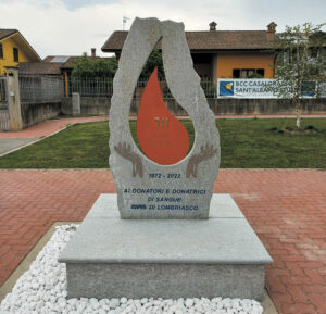 Monumento-donatori-sangue-lombriasco