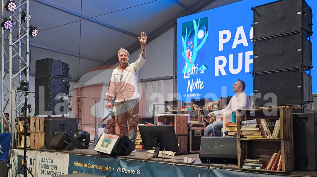Paolo Ruffini conquista il pubblico di Carmagnola